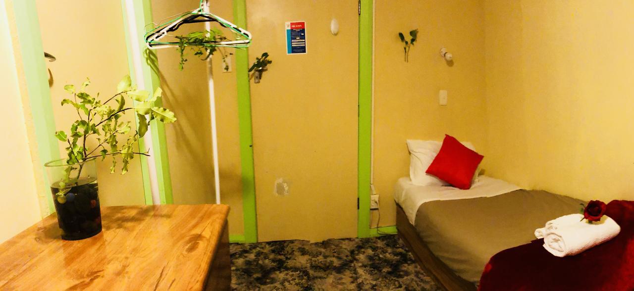 Harbourview Stadium Hotel ديوندين المظهر الخارجي الصورة