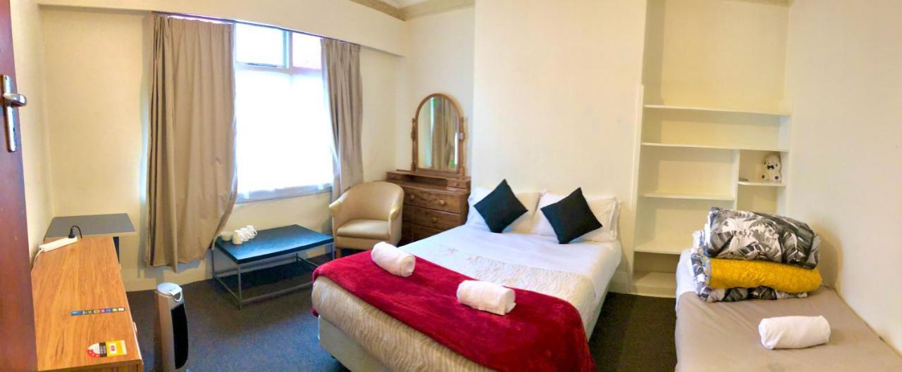 Harbourview Stadium Hotel ديوندين المظهر الخارجي الصورة